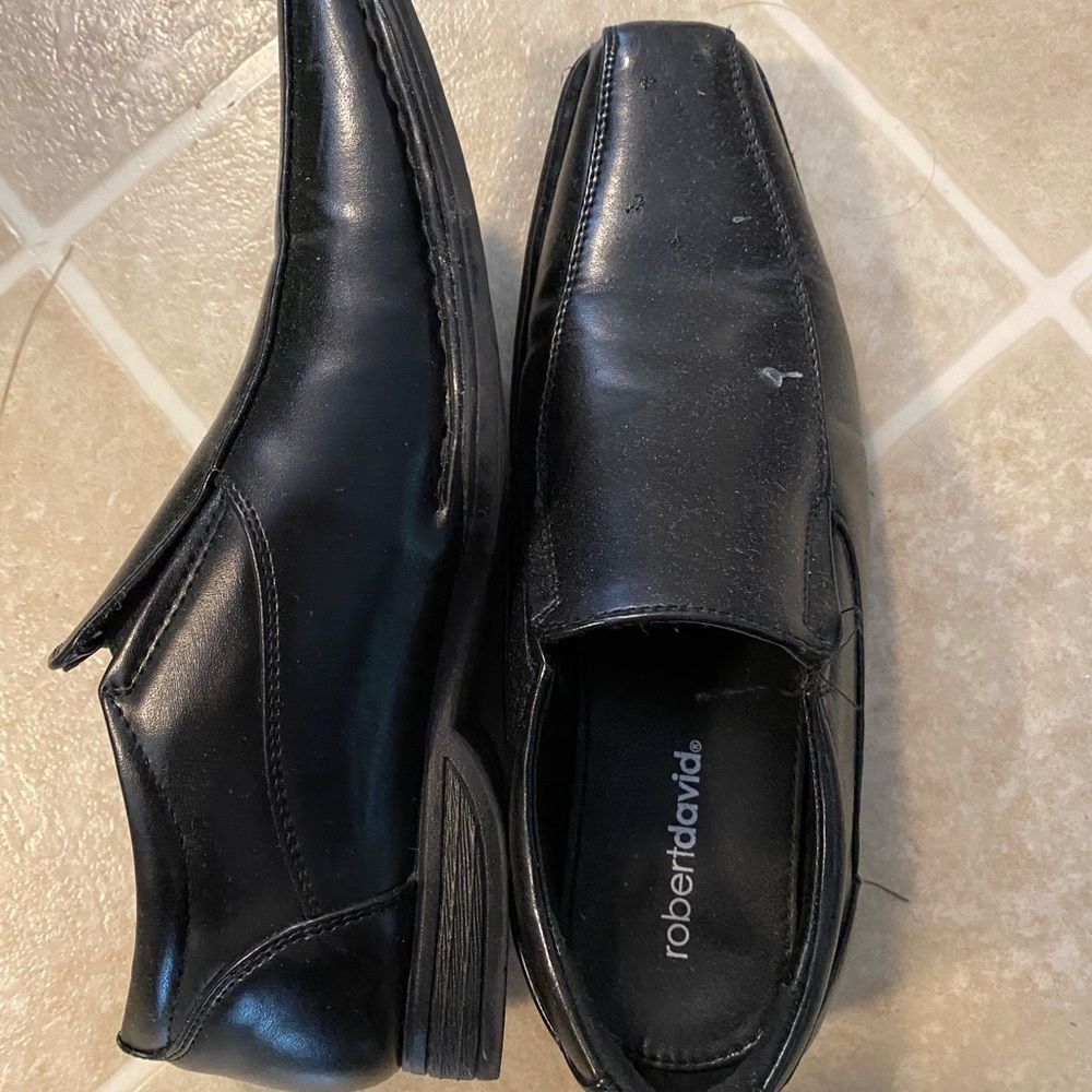 Dress shoes